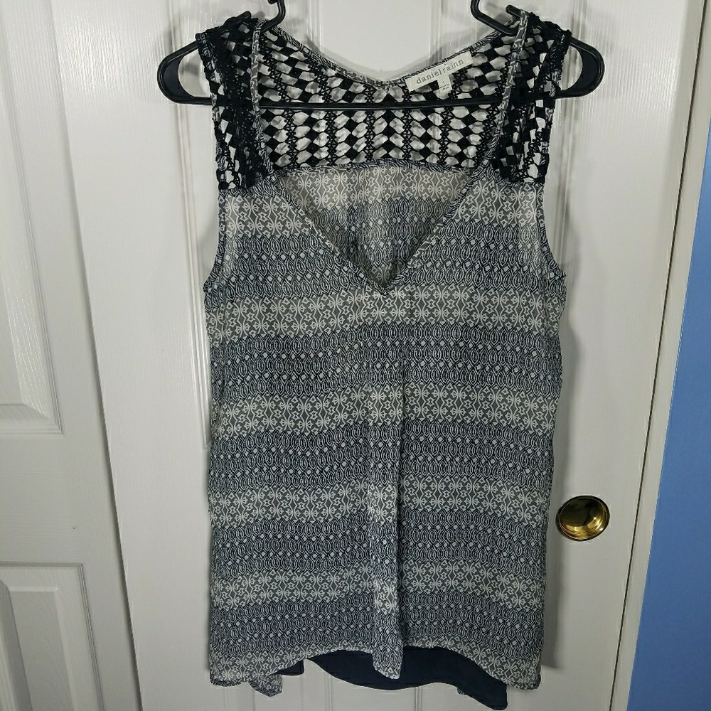 Daniel Rainn Women's Sleevless Cami Top